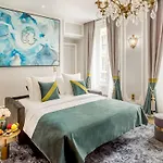 Merveil - Signature Suite - Louvre - Victoria